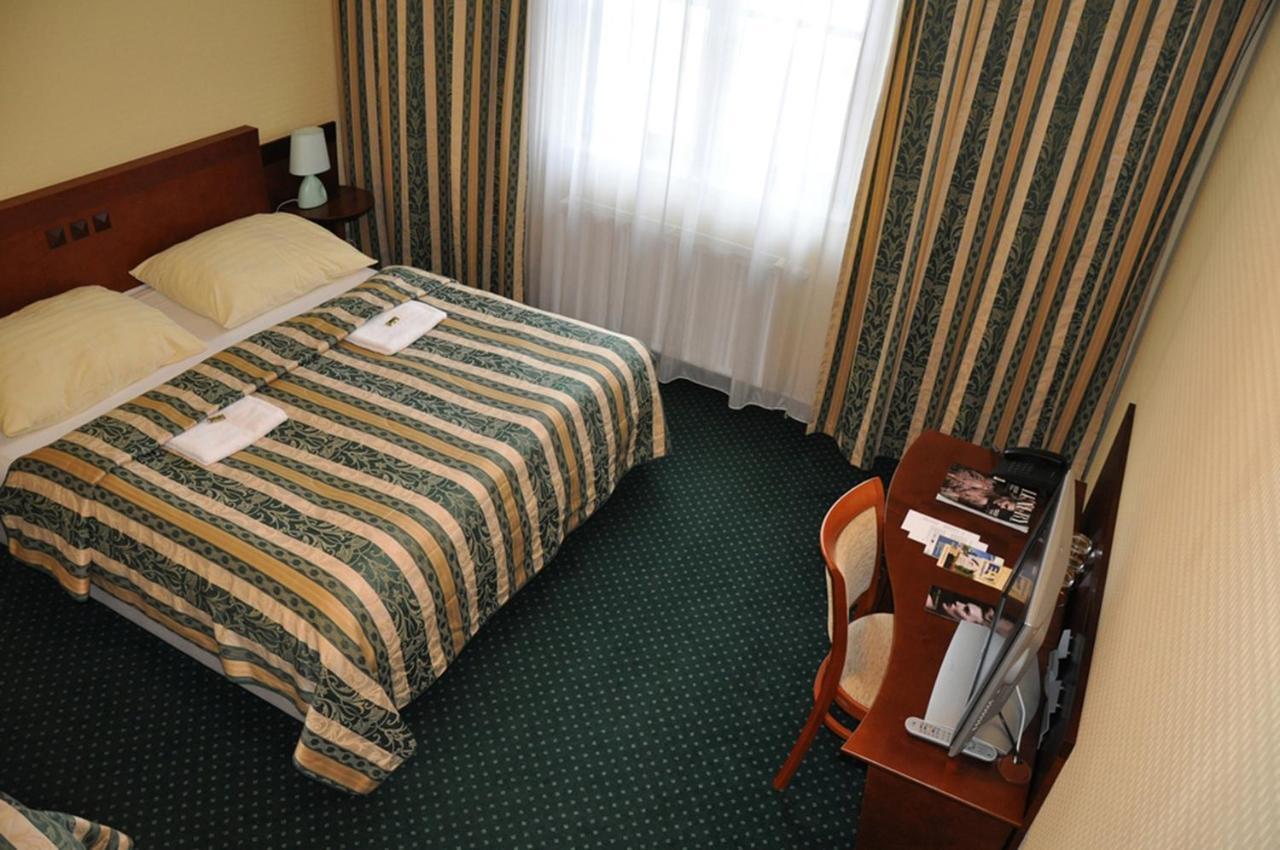 Hotel Terasa Frýdek-Místek Rom bilde